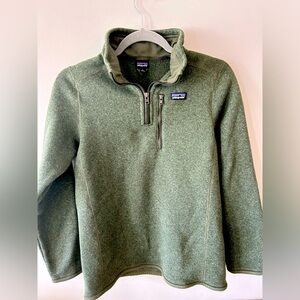 New Padagonia army green 3 quarter zip fleece